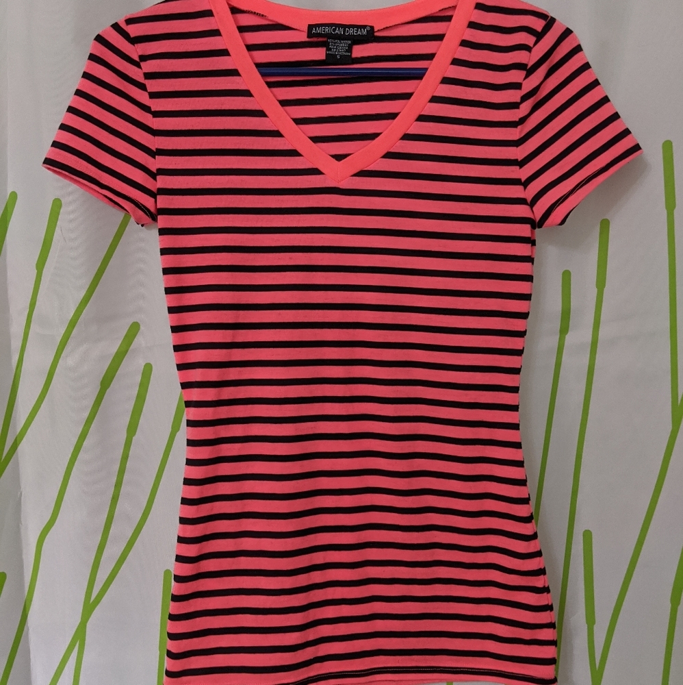 Bright pink size small like new